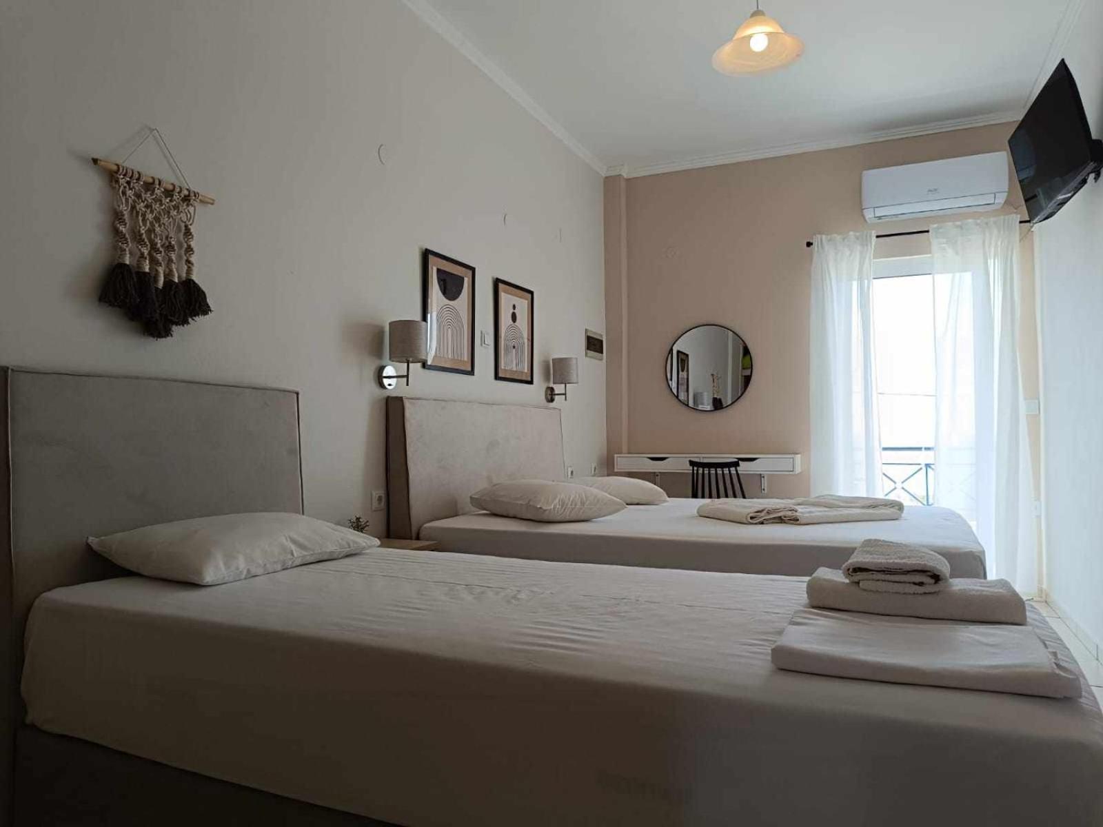 Faros Apartments Митикас Экстерьер фото