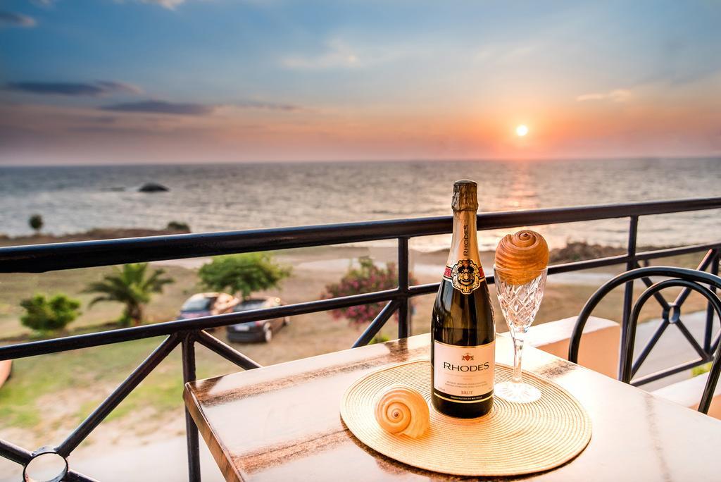 Faros Apartments Митикас Экстерьер фото
