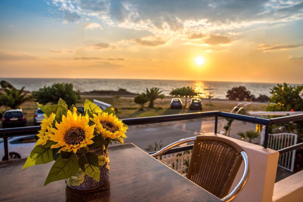 Faros Apartments Митикас Экстерьер фото